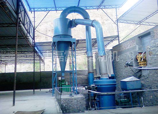 山東雷蒙磨粉機(jī)客戶現(xiàn)場(chǎng)